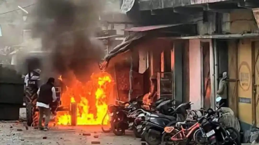 *Haldwani” हिंसा मामले में सरकार के इस एक्‍शन से क्यों नाराज हैं 83 रिटायर्ड IAS अधिकारी, चीफ सेक्रेटरी को लिखा खत..*