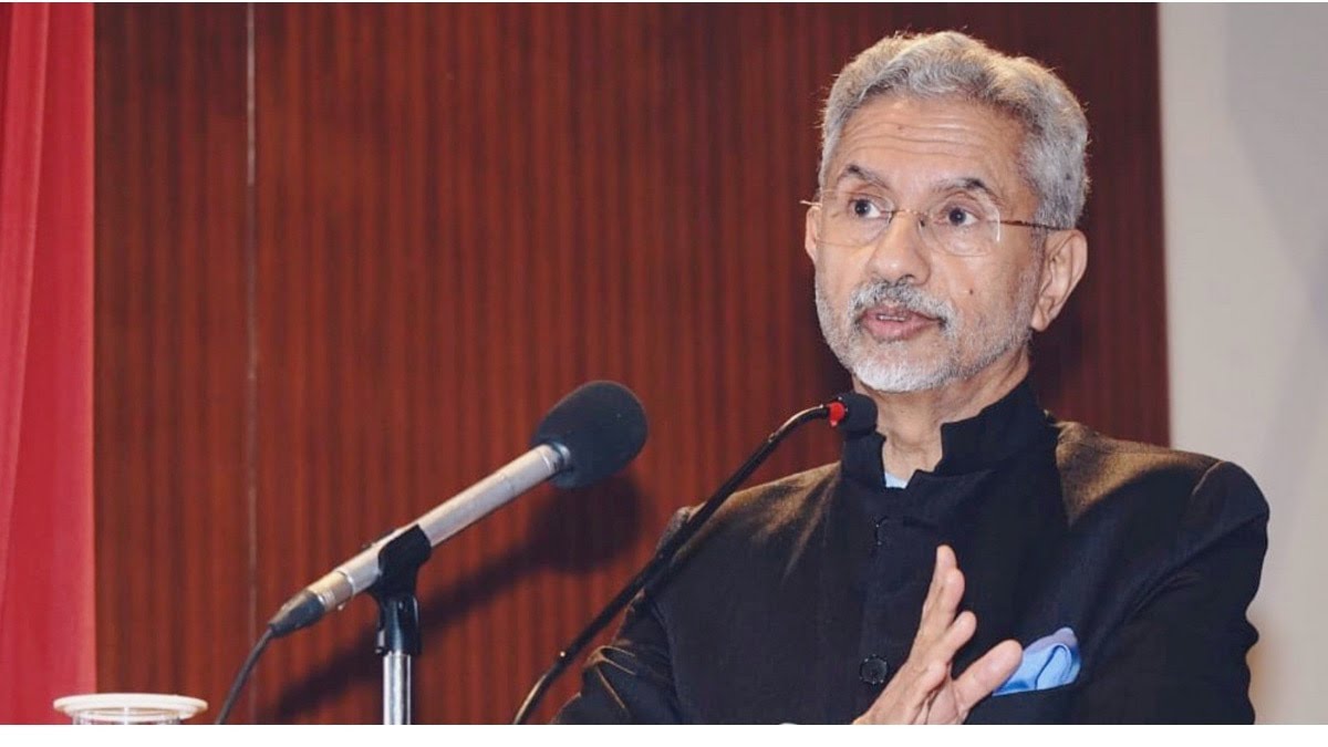 *रूस में फंसे भारतीयों पर बोली केंद्र सरकार..:- “झूठ बोलकर किया जा रहा सेना में भर्ती, झांसे में न आएं”*