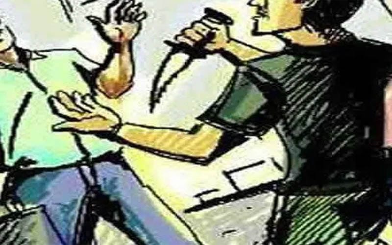 *रुद्रपुर” मेले युवकों ने किया इस बात को लेकर दिव्यांग युवक को चाकू से गोदकर घायल, जांच में जुटी पुलिस; पढ़िए पूरा मामला…*