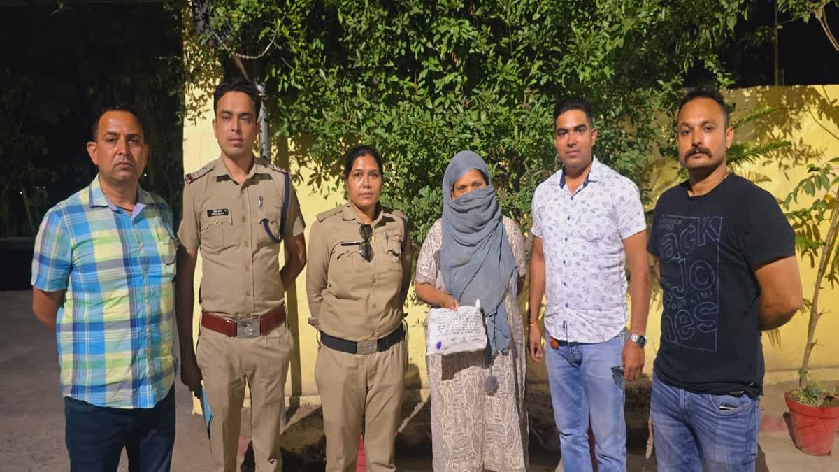 *Haldwani” पुलिस के हत्थे चढ़ी शातिर महिला नशा तस्कर (चच्ची), युवाओं को बना रही थी नशे का आदी…*