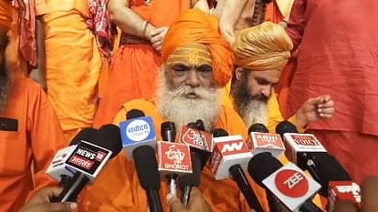 *”अंडरवर्ल्ड डॉन पीपी पांडे को संत बनाने की होगी जांच, जेल जाएगी संतों की टीम; जानें पूरा मामला।*