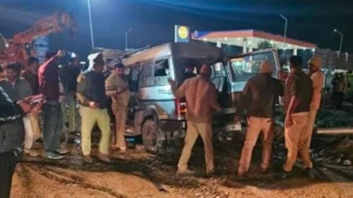 भीषण सड़क हादसा: महाकुंभ जा रहे छत्तीसगढ़ के 10 श्रद्धालुओं की मौत, 19 घायल..