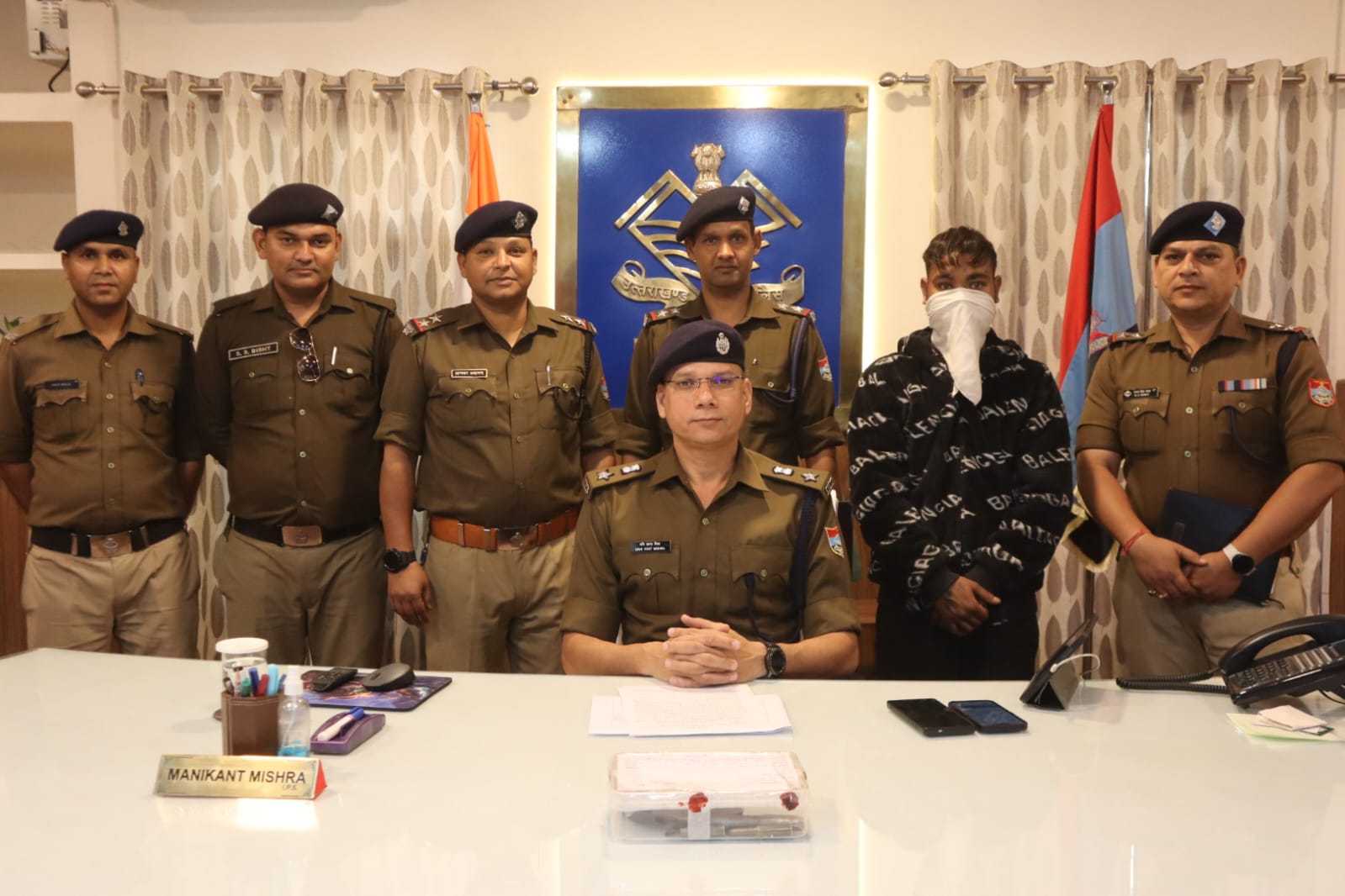 “दिनेशपुर में फायरिंग से दहशत, पुलिस की ताबड़तोड़ कार्रवाई, 7 घंटे में आरोपी गिरफ्तार!”