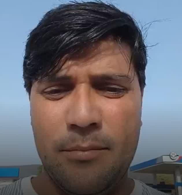 एक और पाकिस्तानी जासूस गिरफ्तार, सेना की खुफिया जानकारी व्हाट्सएप पर भेजता था पाकिस्तान!”