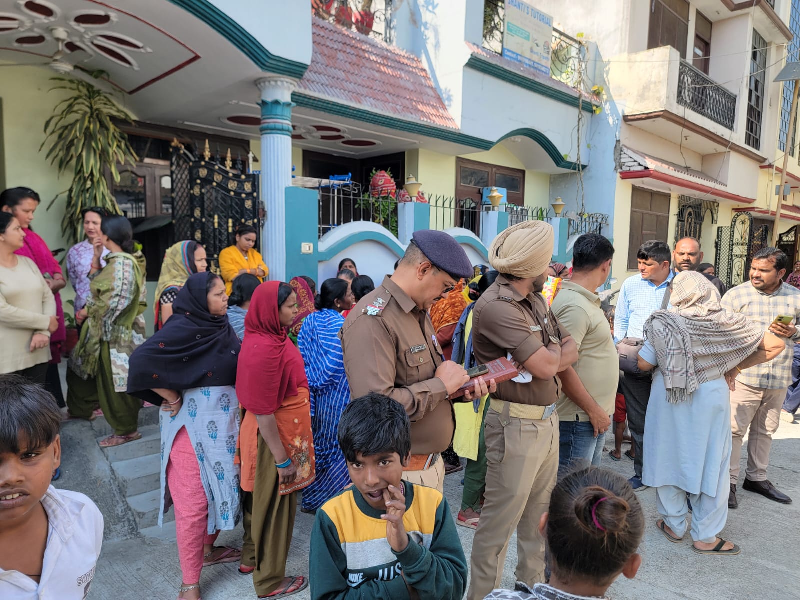 पहले बेहरमी से मारपीट, फिर गला दबाकर हत्या, आरोपी पति गिरफ्तार — प्रेम विवाह के बाद बिगड़े रिश्ते, शक था दूसरे संबंधों पर