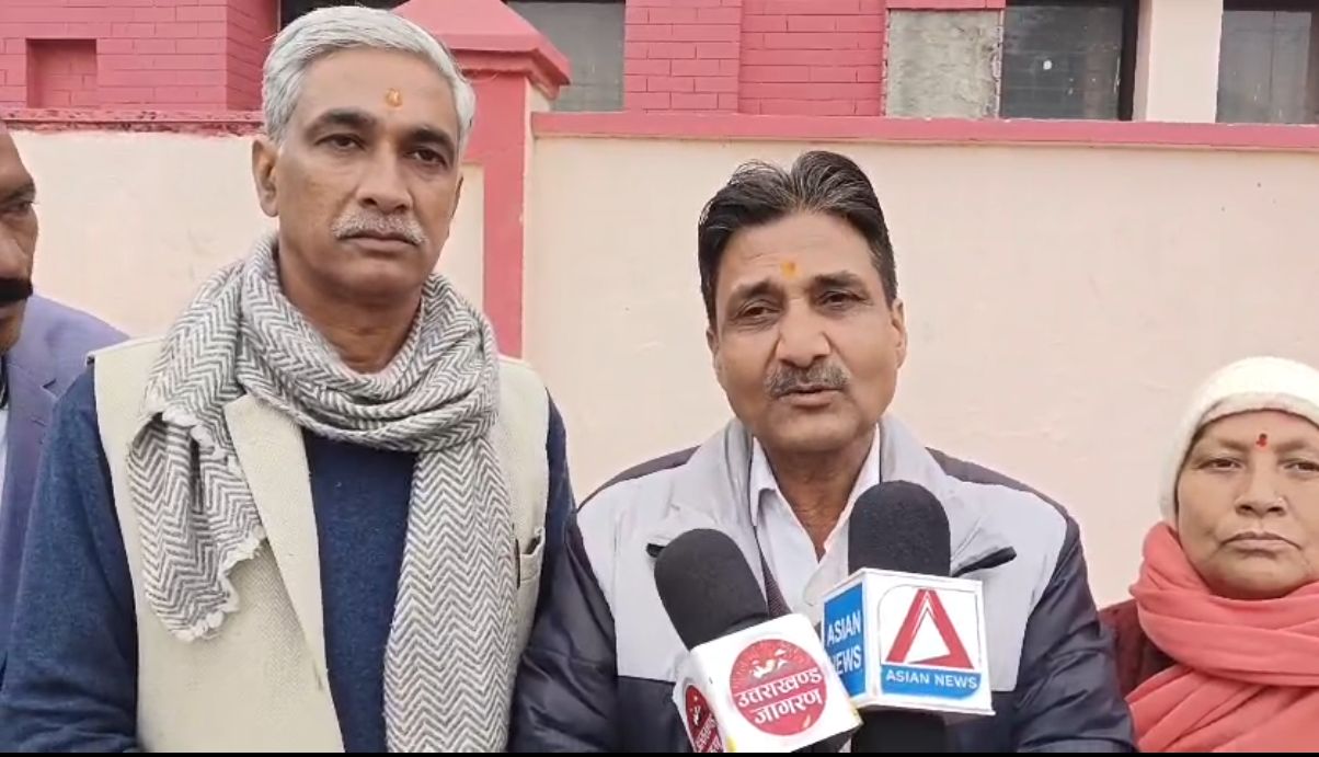 मनरेगा नाम परिवर्तन के विरोध में कांग्रेस का धरना