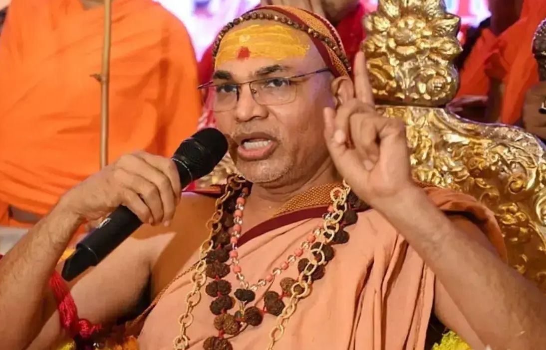 माघ मेले में शंकराचार्य के अपमान पर संत समाज में आक्रोश, दोषियों को कड़ी सजा की मांग