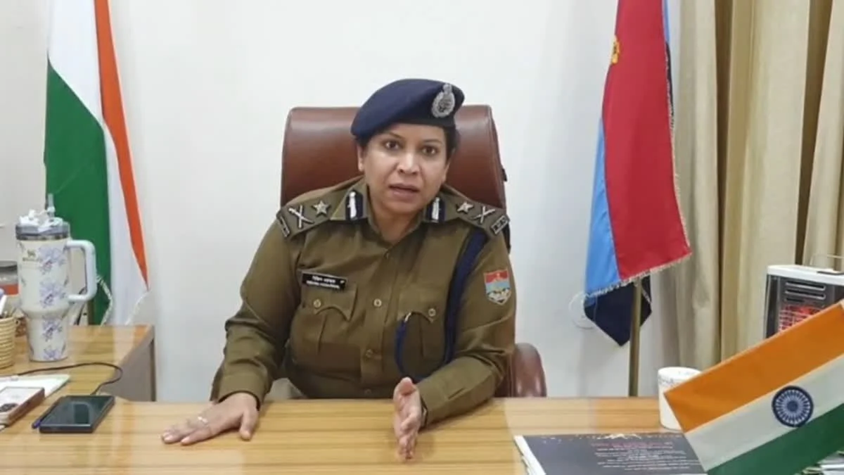 कानून व्यवस्था की जिम्मेदारी बदली, रिद्धिम अग्रवाल से हटाकर नीलेश आनंद भरणे को सौंपी, पुलिस मुख्यालय में शासन ने किया बदलाव, रिद्धिम के पास अब CCTNS और SCRB की जिम्मेदारी