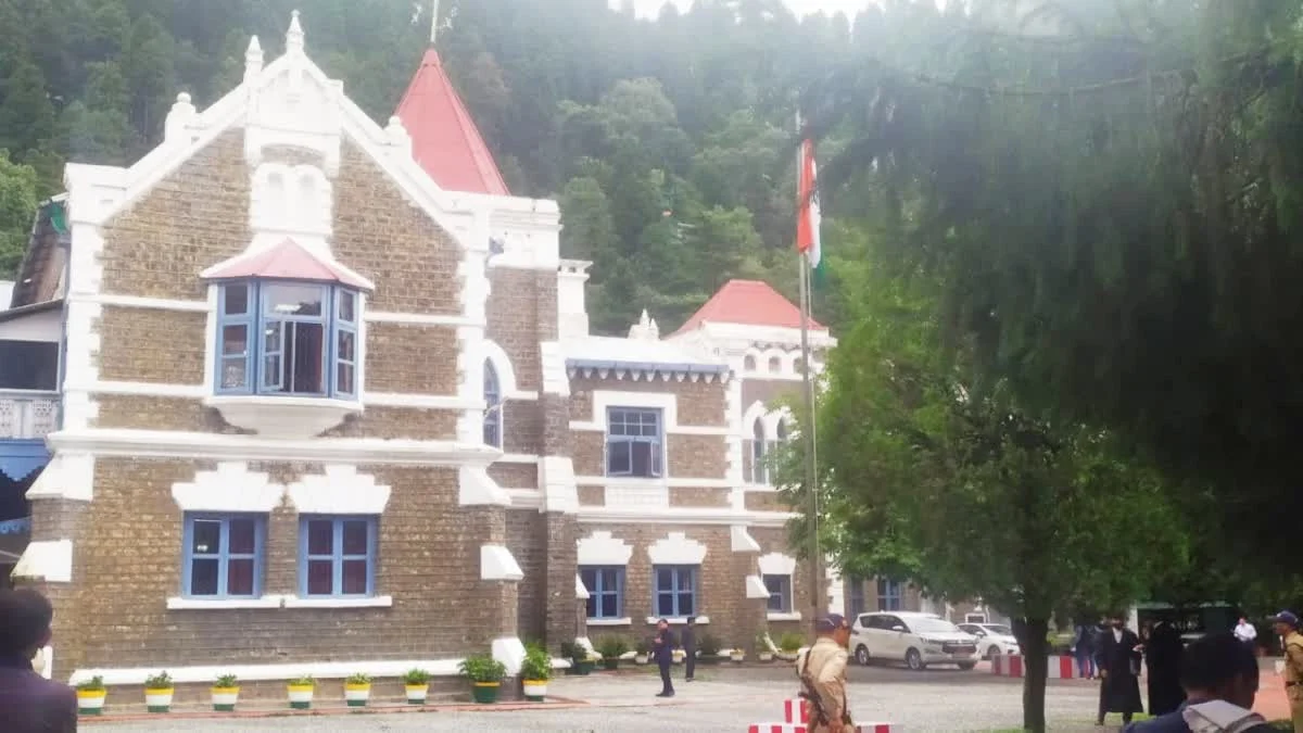 मां, भाई और गर्भवती भाभी की हत्या के दोषी की फांसी पर हाईकोर्ट में सुनवाई पूरी, मानसिक स्थिति पर बहस के बाद खंडपीठ ने फैसला सुरक्षित रखा