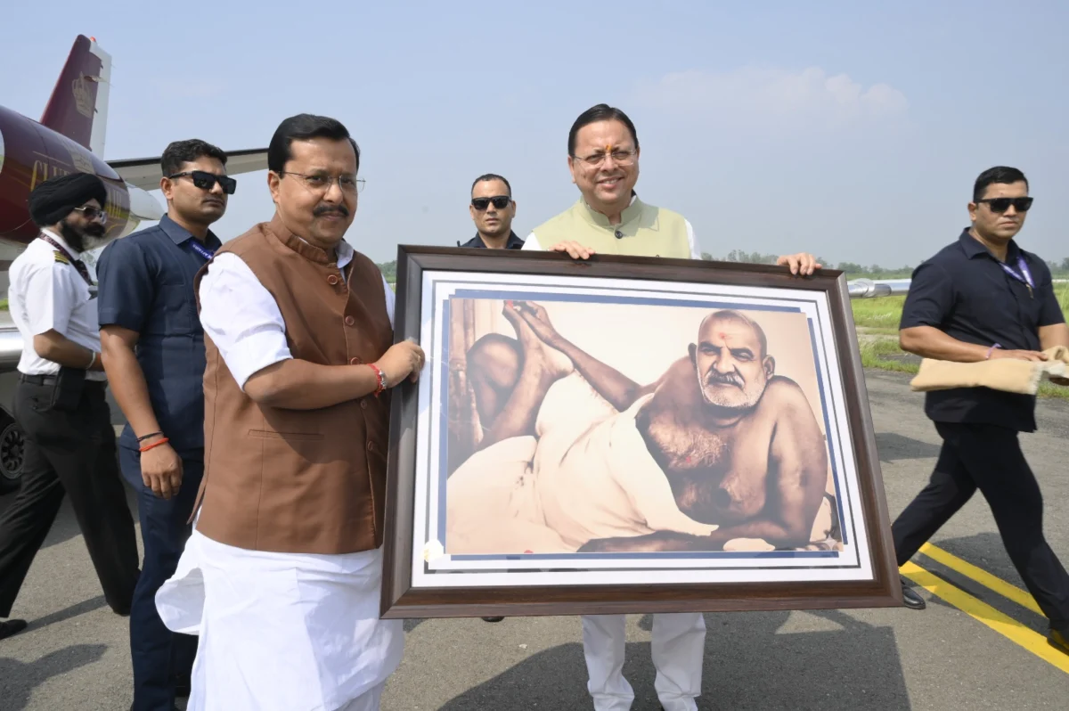 पंतनगर एयरपोर्ट पर सीएम धामी ने भाजपा के राष्ट्रीय अध्यक्ष नितिन नवीन का किया स्वागत, पुष्पगुच्छ, अंगवस्त्र और नीम करोली महाराज का चित्र भेंट कर की अगवानी, जनप्रतिनिधियों से भी मिले